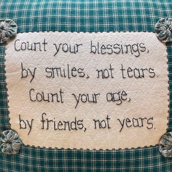 Beautiful Vintage embroidered Small Accent “Friends” Pillow - Picture 2 of 8